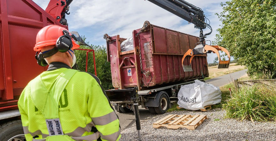 Nye regler for at komme af med asbest og eternit