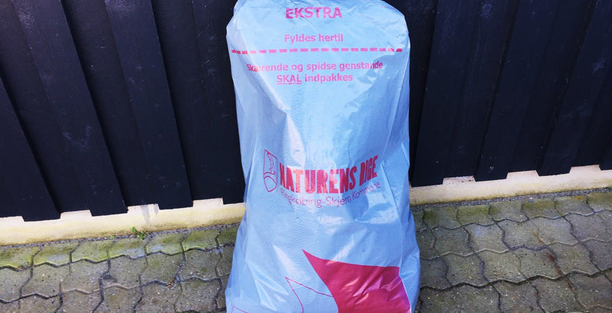 Brug for ekstra skraldesække? Køb dem ved genbrugspladsen