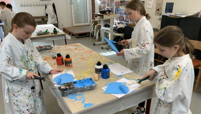 Situationsbillede Mejeriet Tarm, 2b-elever fra Tarm Skole